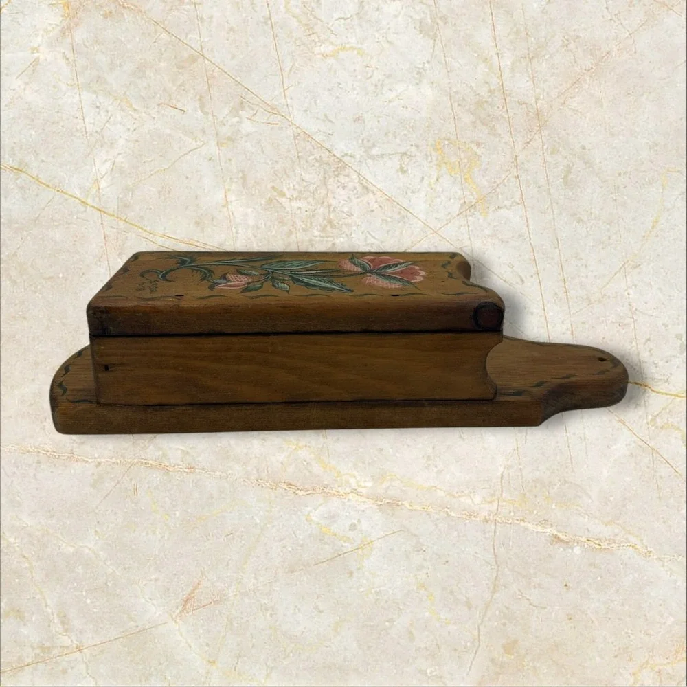 Habersham Plantation Wood Wall Pocket‎ 1978 Brown Good Folk Art Floral Box